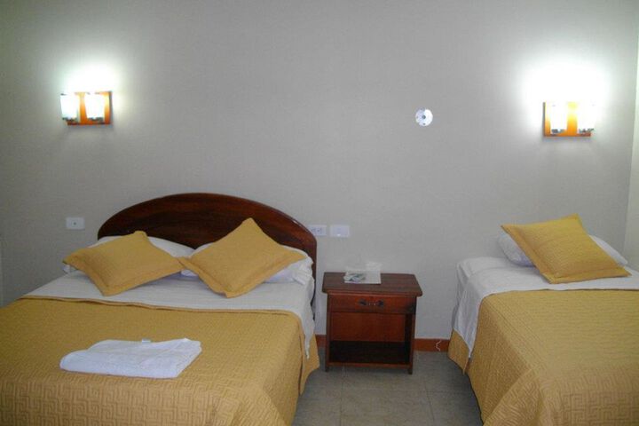Room 13 of 19