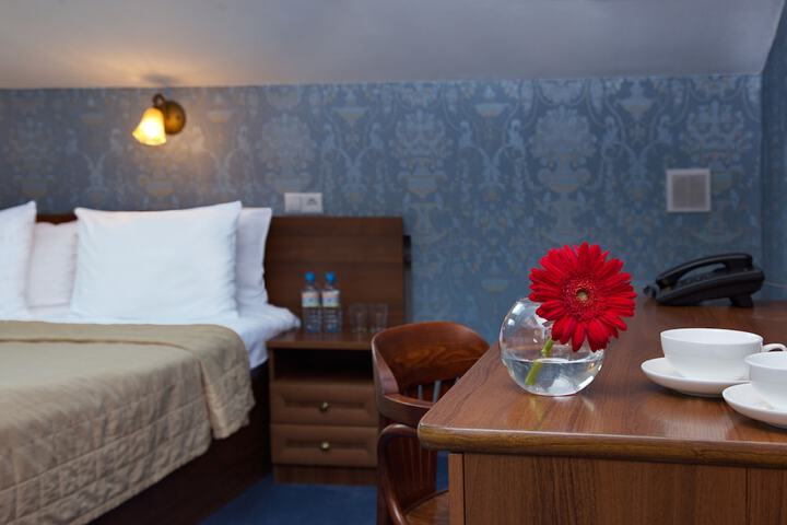 Room 30 of 66