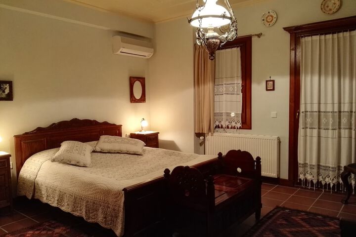 Room 16 of 94