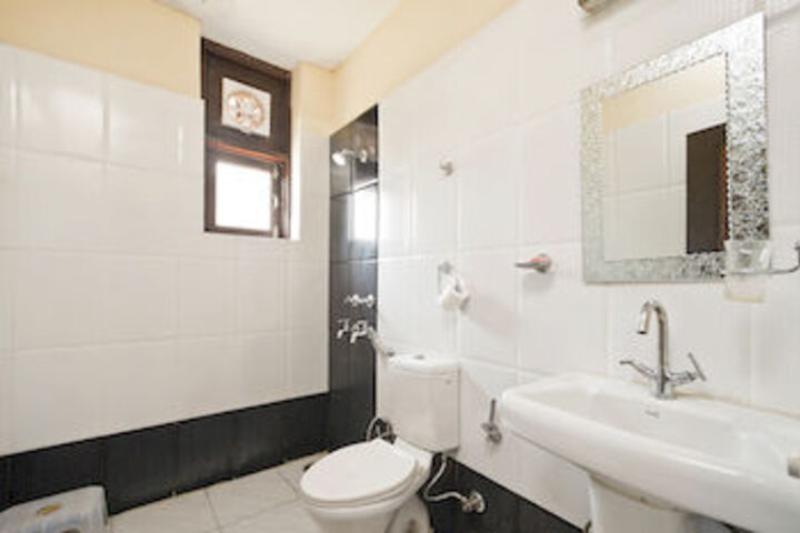 Room 7 of 23