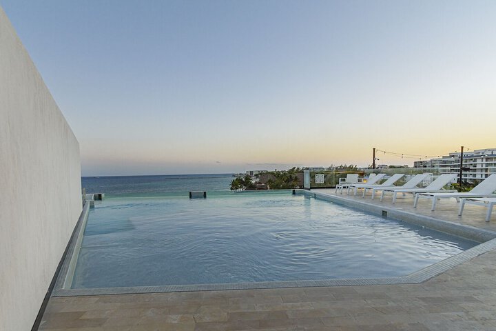 Pool 123 of 156