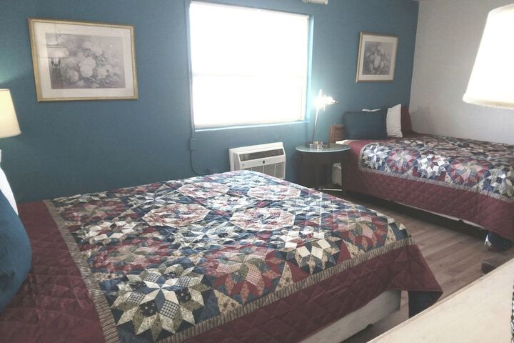 Room 9 of 64