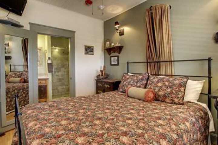 Room 21 of 47