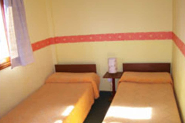 Room 2 of 4