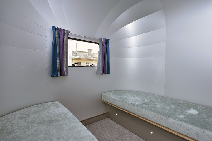 Room 9 of 75