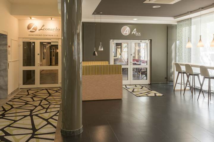 Hotel 182 of 193