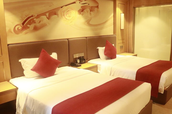 Room 49 of 59