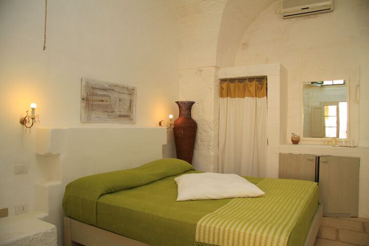 Room 16 of 81