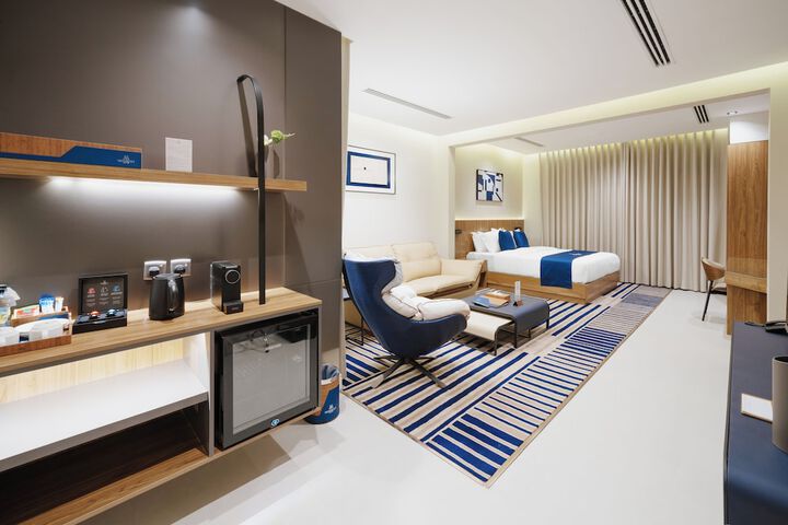 Room 5 of 23