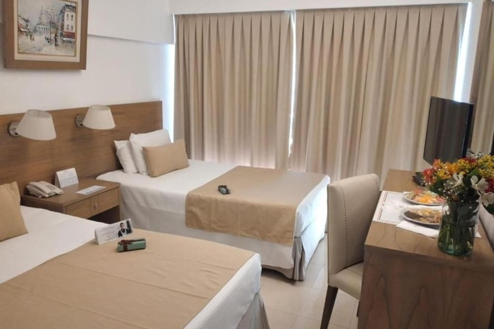 Room 15 of 37