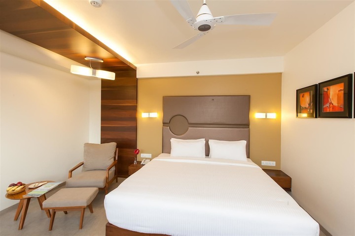 Room 14 of 65