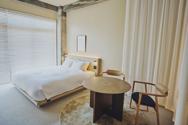 Room 8 of 36