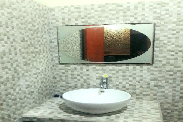 Room 45 of 79