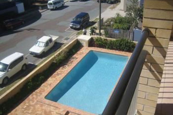 Pool 20 of 22