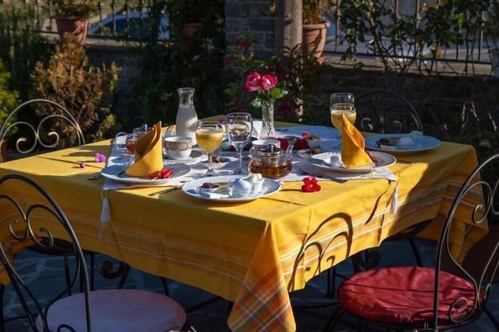 Dining 44 of 57