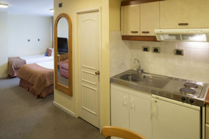 Room 18 of 43
