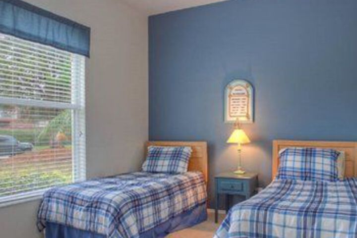 Room 6 of 20