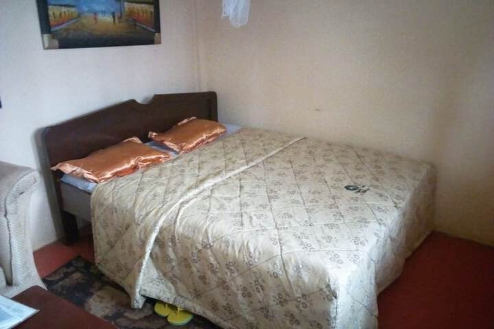 Room 13 of 29
