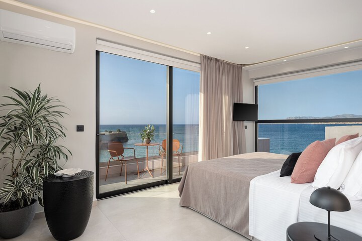 Room 10 of 70