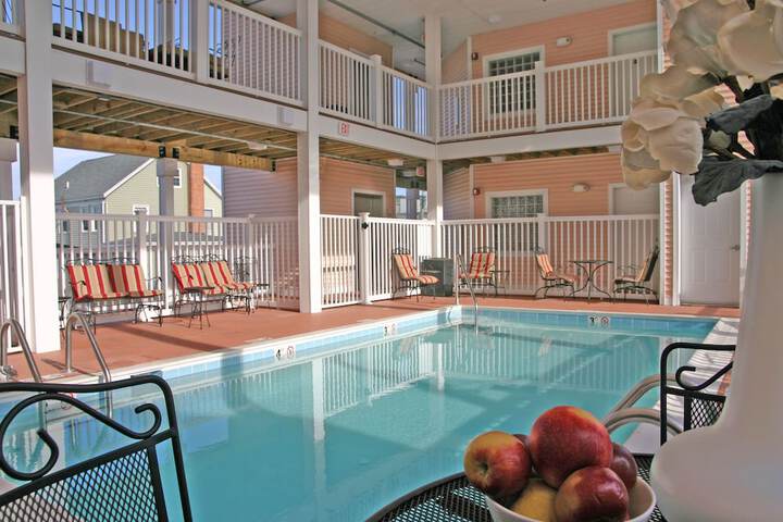 Pools & Facilities