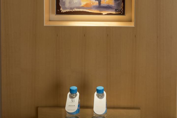 Room 20 of 90