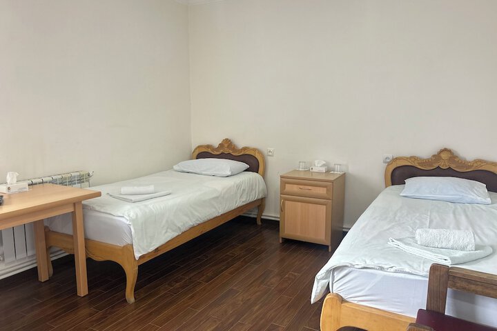 Room 42 of 75