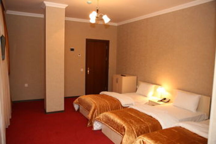 Room 23 of 66