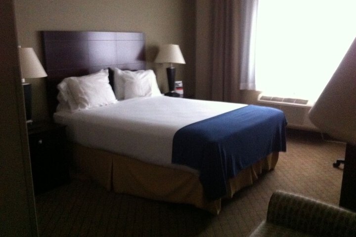 Room 2 of 54