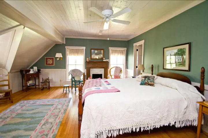 guest_rooms