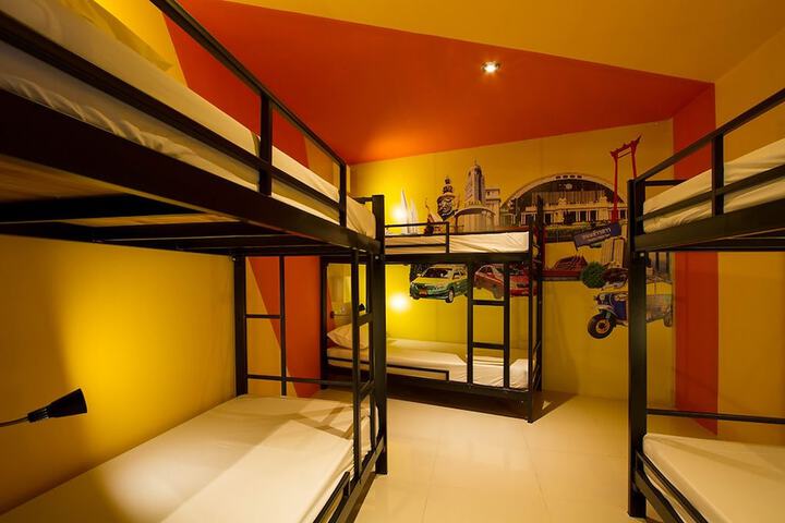 Room 18 of 44