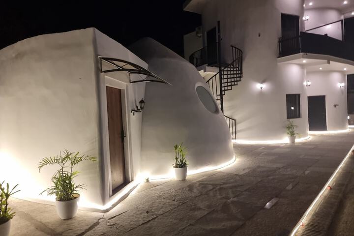 Hotel 84 of 95