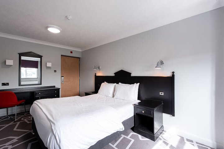 Room 14 of 61