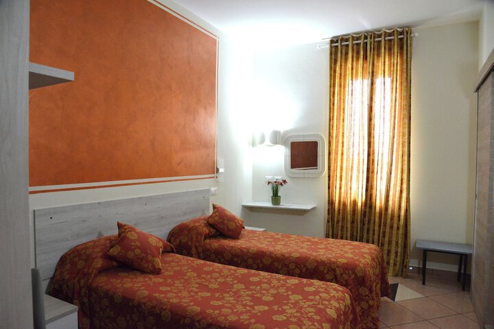 Room 43 of 109