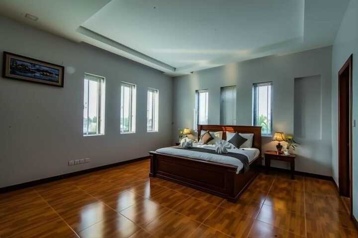 Room 3 of 14
