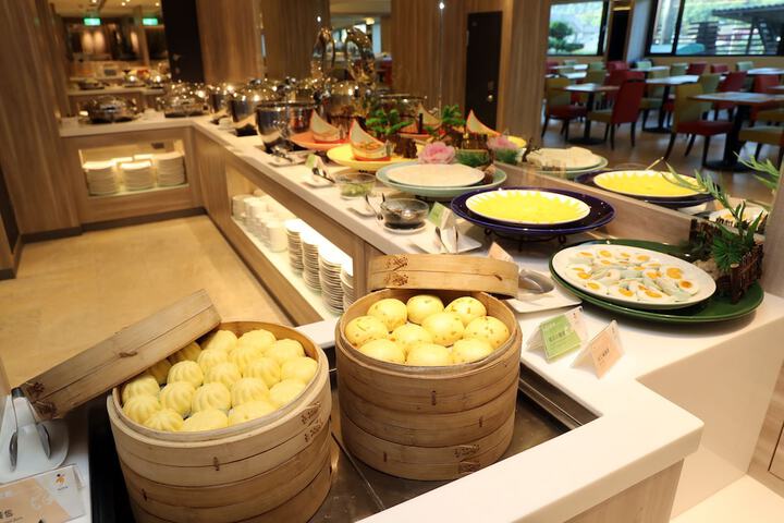 Dining 86 of 90