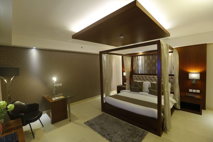 Room 11 of 54