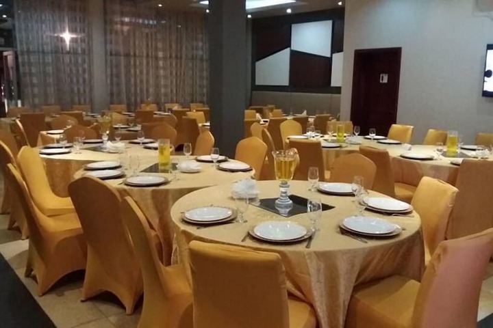 Ballroom/Hall 3 of 12