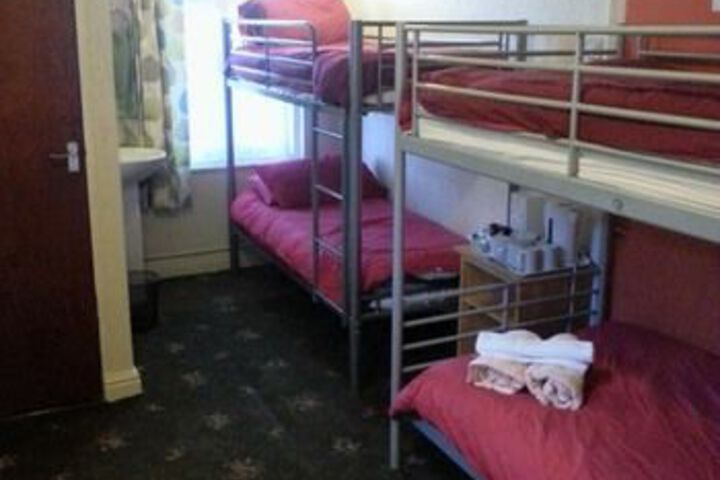 Room 35 of 149