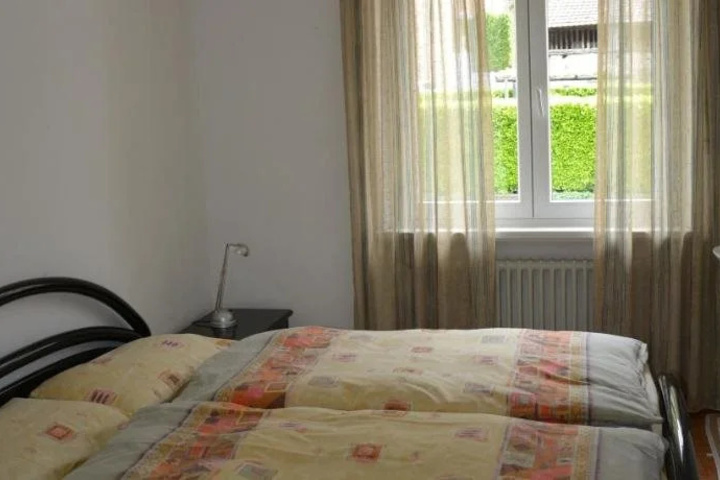 Room 4 of 19