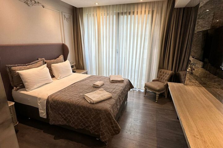 Room 27 of 54