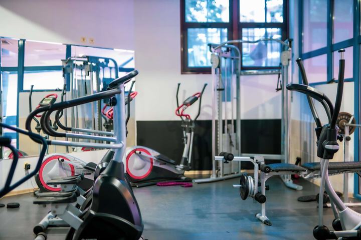 Health and Fitness 174 of 318