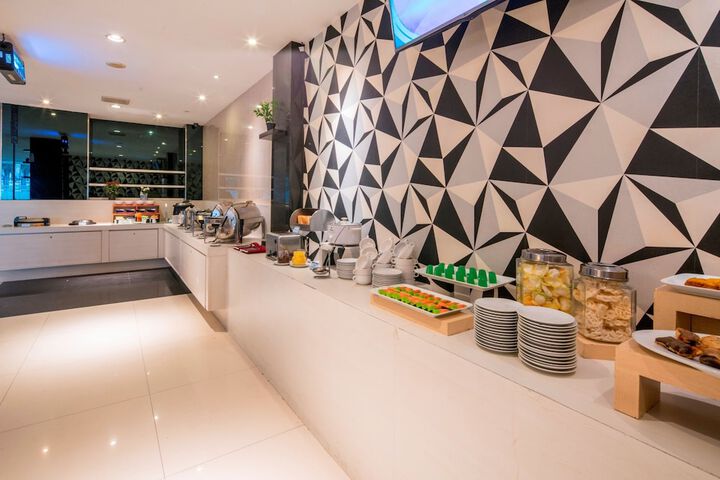 Dining Photos