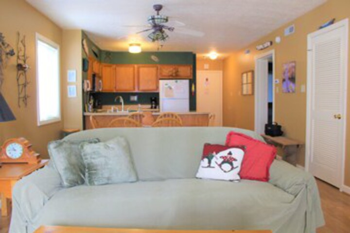 Room 12 of 22