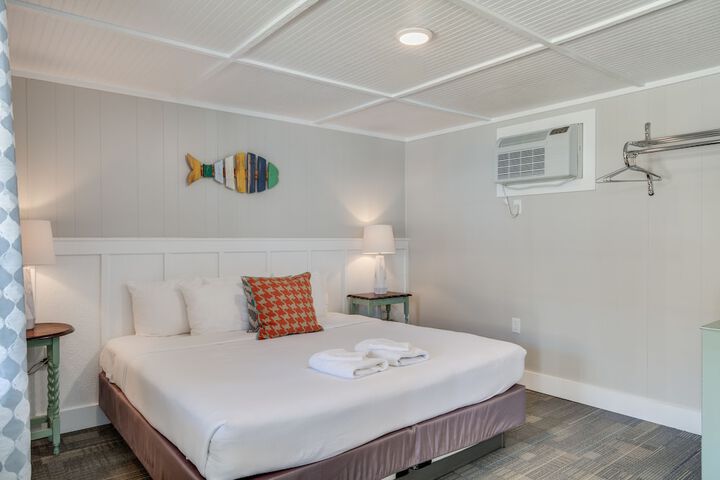 Room 11 of 52
