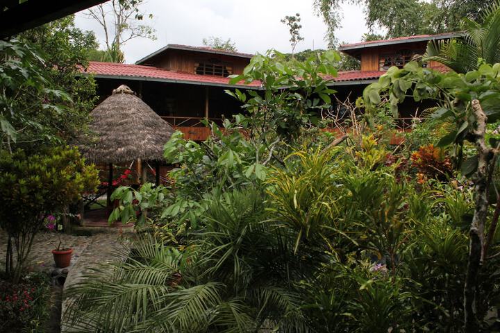 Hotel Exterior 52 of 64