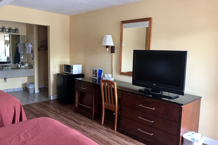 2 Double Beds (5 of 27)
