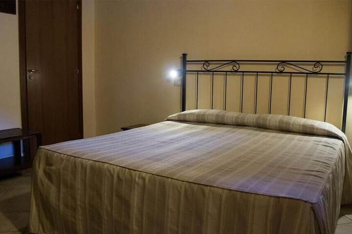 Room 3 of 23