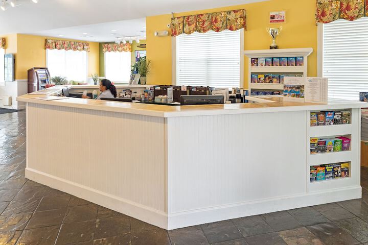 Concierge desk