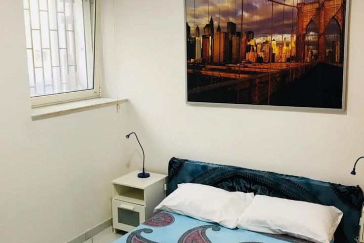 Room 3 of 9