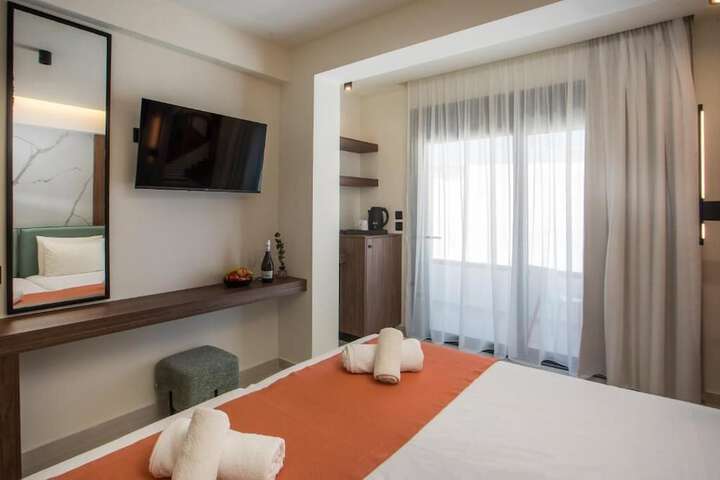 Room 3 of 31